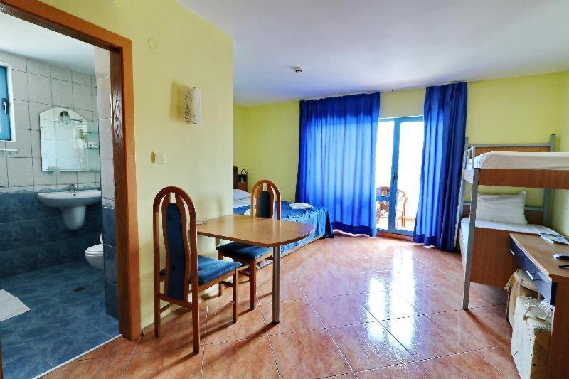 Bora Bora Hotel Sunny Beach Oda fotoğraf